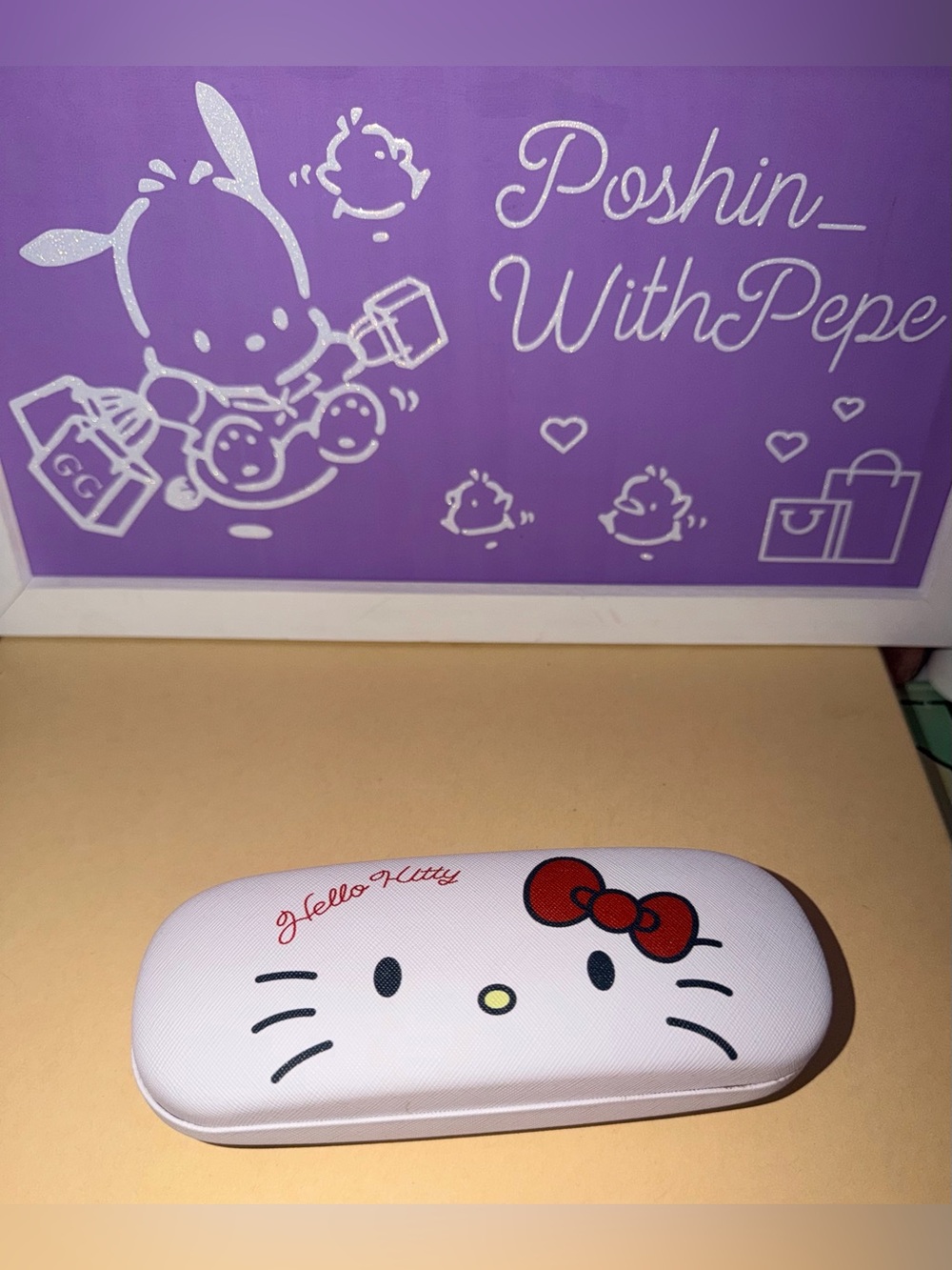 ❤️NWOT Hello Kitty White Eyeglass Case